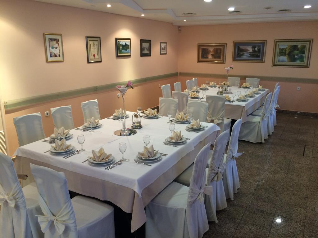 Bed And Breakfast Restaurant Dp Donji Zvecaj Εξωτερικό φωτογραφία