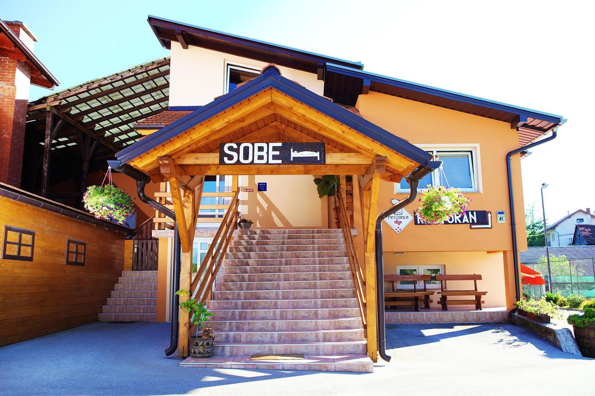 Bed And Breakfast Restaurant Dp Donji Zvecaj Εξωτερικό φωτογραφία