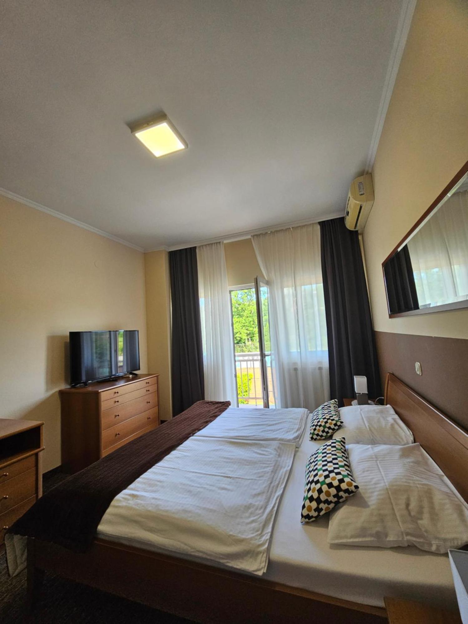 Bed And Breakfast Restaurant Dp Donji Zvecaj Δωμάτιο φωτογραφία